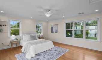 99 Boyce Ave, Barrington, RI 02806