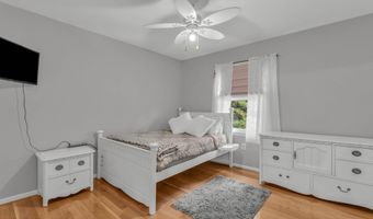 34 Serpentine Dr, Atlantic Highlands, NJ 07716