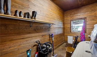 1050 SE 8th St, Atkins, AR 72823