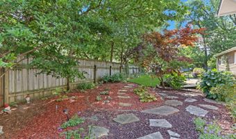 654 Main St, Antioch, IL 60002