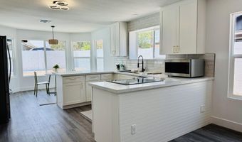 2247 W HIGHLAND St, Chandler, AZ 85224