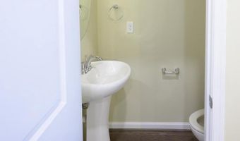 5130 CAMBRIA #101, Alexandria, VA 22304