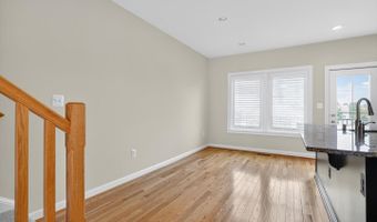 44692 COLLINGDALE Ter, Ashburn, VA 20147