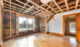 29 Main St, Alton, NH 03809