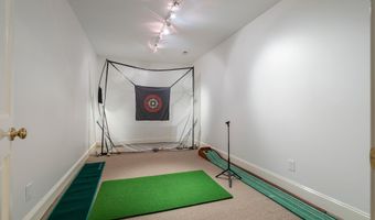 6 Twin Oaks Ct, Spartanburg, SC 29306