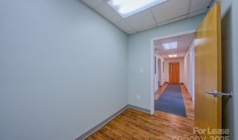 124 College Street Unit 3Rd Floor 3Rd Floor, Asheville, NC 28801