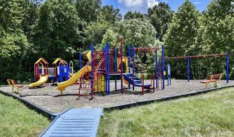 3808 JOSHUA Pl 44B, Alexandria, VA 22309
