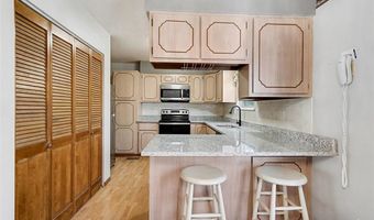 887 Woodridge Dr, Arnold, MO 63010