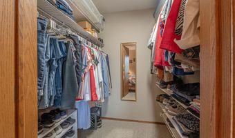 7549 W Village Crest Dr, Madison, WI 53719