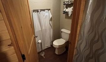 527 SW 2nd St, Adair, OK 74330