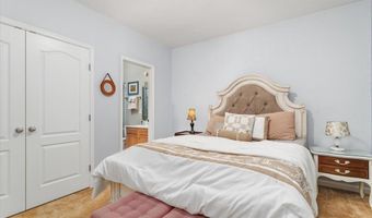 25030 GRAYWACKE Dr, Aldie, VA 20105