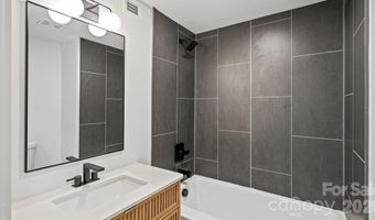 3320 Winterfield Pl, Charlotte, NC 28205