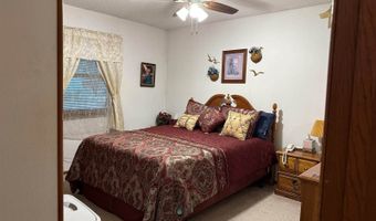 2040 Clover Dr, Akron, IA 51001