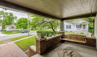 818 Northwestern Ave, Ames, IA 50010