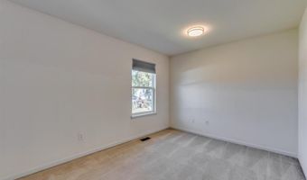 253 Village Creek Dr Dr, Ballwin, MO 63021