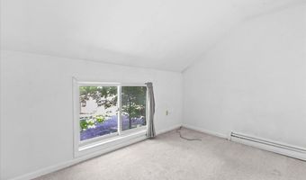 21 Hyde St 4, Burlington, VT 05401