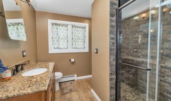 3 Holly Ln, Brookfield, NH 03872