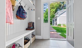 418 Mystic St, Arlington, MA 02474
