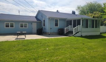 711 S Simon St, Ada, OH 45810