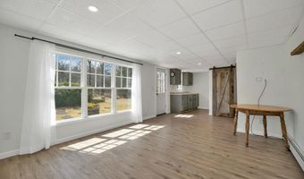 17 Croto Ln, Albany, NH 03818