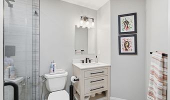 705 N ASHTON St, Alexandria, VA 22312