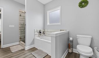 227 HOLLI Ln, Anniston, AL 36201