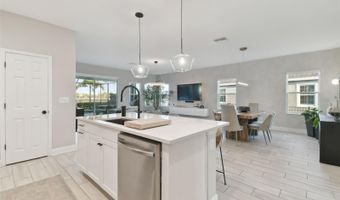 5424 SILVER SUN Dr, Apollo Beach, FL 33572