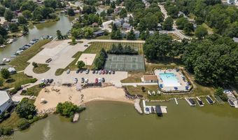 1280 Surfside Cir, Aurora, OH 44202
