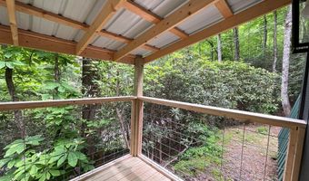 1136 Granny Squirrel Dr, Andrews, NC 28901