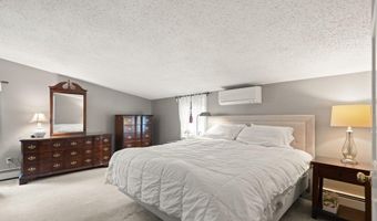 6 Gardner St, Beverly, MA 01915
