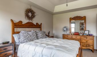 W5724 JOCHMANN Drive, Appleton, WI 54915