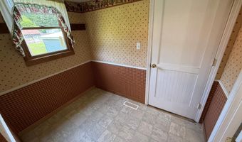 214 Westlake Rd, Ansted, WV 25812