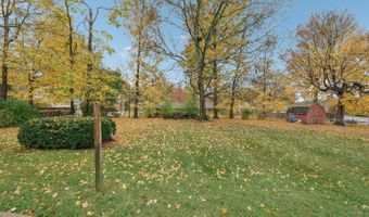 1563 Blueorchard Dr, Anderson Twp., OH 45244