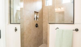 562 BIMINI BAY Blvd, Apollo Beach, FL 33572