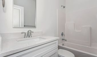 319 W Boxthorn, Andover, KS 67002