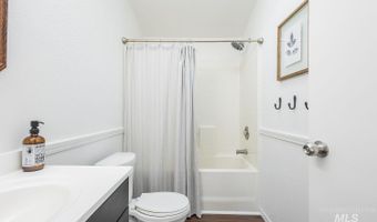 15828 Alverta Ave, Caldwell, ID 83607