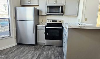 6162 S PINEHURST Dr, Chandler, AZ 85249