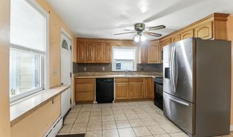 34 Gilbert Ave, Bloomfield, CT 06002