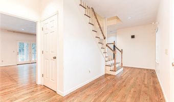 116 Holly Hills Ln, North Kingstown, RI 02874