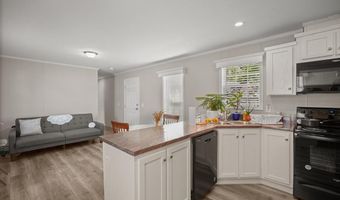 3 Terrace Dr, Ashland, OH 44805