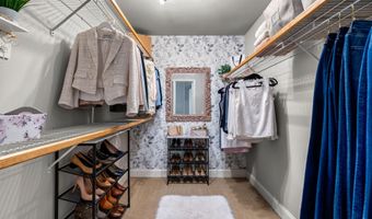10023 STERLING Ter, Rockville, MD 20850