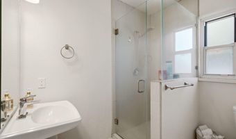 105 Green Valley Rd NW, Albuquerque, NM 87107