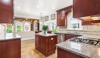 8015 QUARRY RIDGE Way, Bethesda, MD 20817