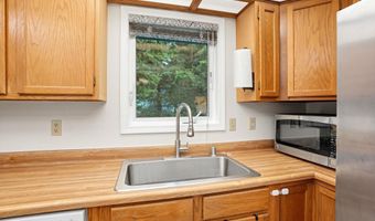 9703 Newhaven Loop, Anchorage, AK 99507