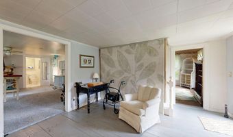 10 Picnic Hill Rd, Albany Twp., ME 04217