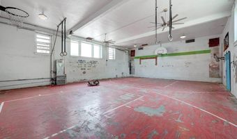 107 E 7th Ave, Arkansas City, KS 67005