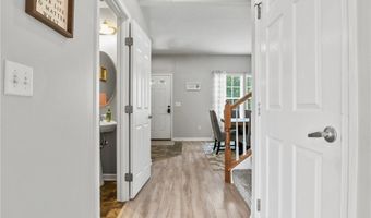 111 Aegean Ave, Amherst, NY 14228