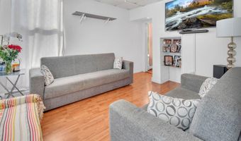 9 E 15TH St, Bayonne, NJ 07002
