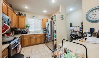 1541 Tillman Falls Ave, Las Vegas, NV 89183