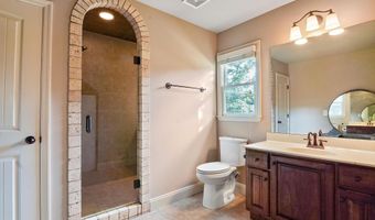 208 STERLING GATE Ln, Alabaster, AL 35007